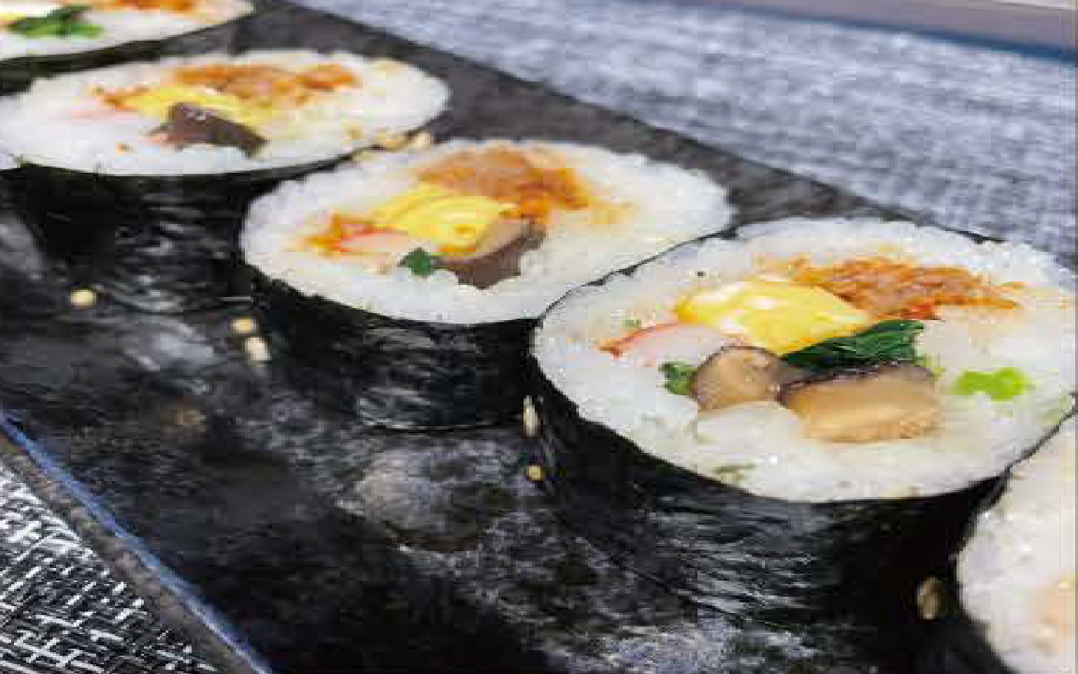 
                                    韓国風海苔巻き、ごま油の風味がたまりません！